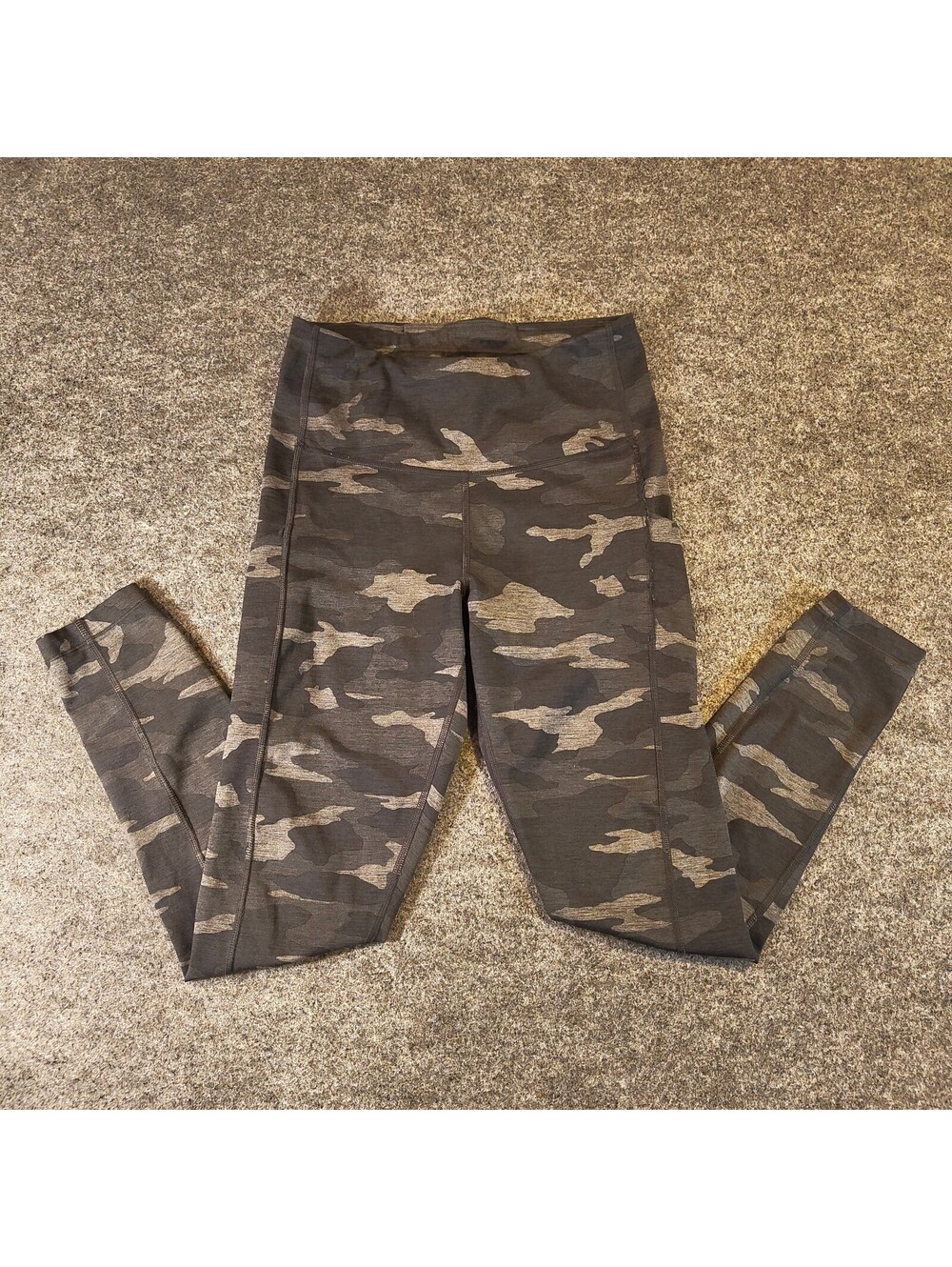 Athleta Ultimate Camo 7/8 Tights Leggings Women's XS Camouflage Workout